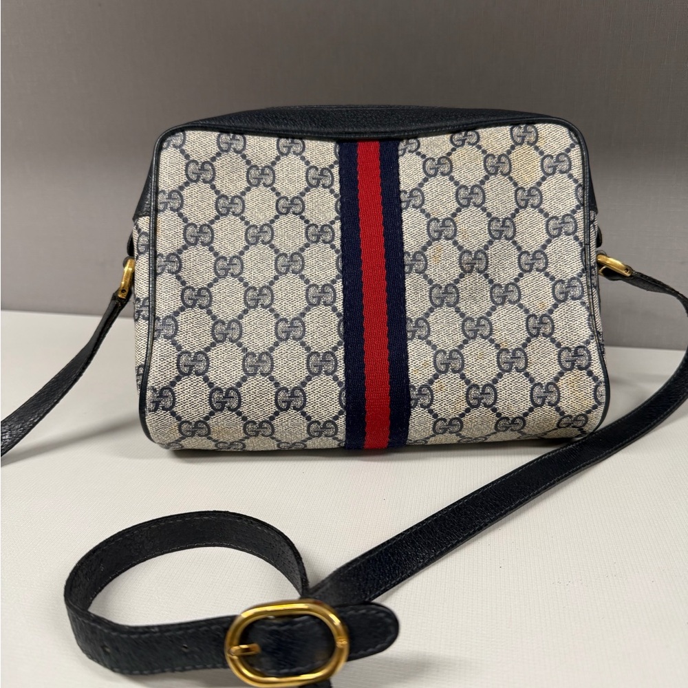 Gucci Blue Crossbody Bag with Red Stripe - Picture 2 of 15